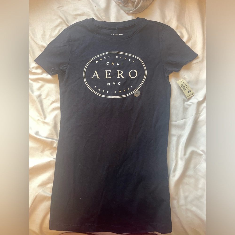 Brand new aeropostale shirt, never worn tag still on
